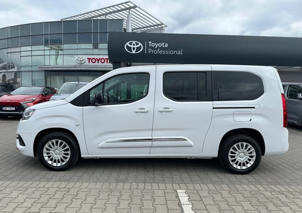 Toyota Proace City Verso cena 142100 przebieg: 5, rok produkcji 2023 z Wąchock małe 92